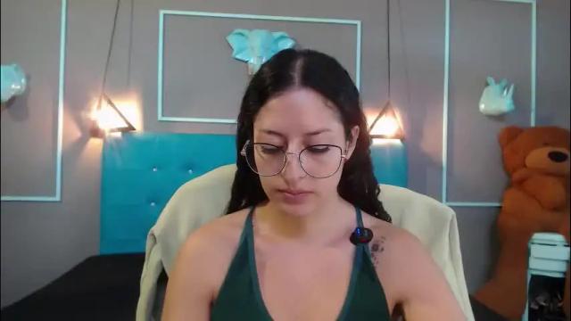 Thumbnail 1, sofia_white3's Stream at Chaturbate, 2 months ago