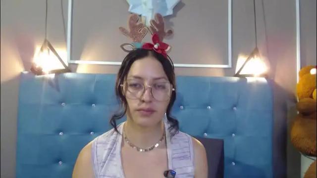 Thumbnail 3, sofia_white3's Stream at Chaturbate, 1 month ago