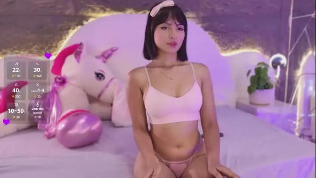 Image 2 of sofiaamorrison Stream on Chaturbate on 1 month ago