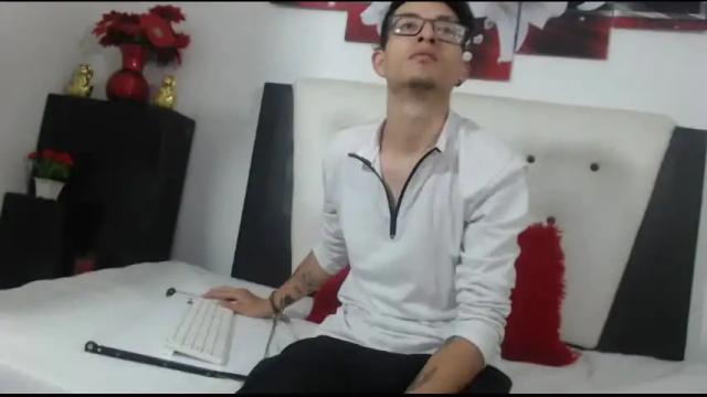 Image 2 of sofiaandsantiago Stream on Chaturbate on 17 months ago