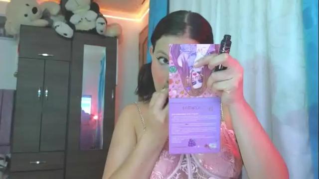 Image 3 of sofiabonetti Stream on Chaturbate on 6 months ago