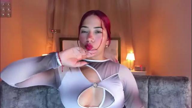 Image 2 of sofiabosch Stream on Chaturbate on 2 months ago