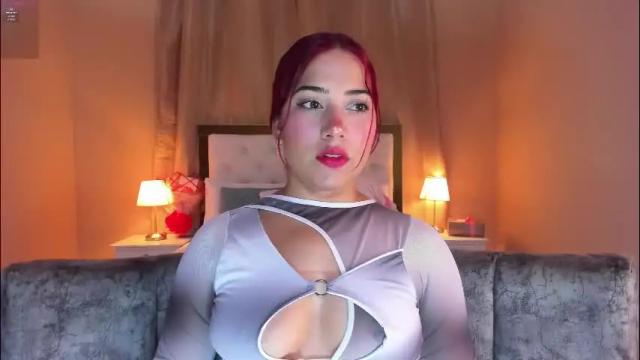 Image 3 of sofiabosch Stream on Chaturbate on 2 months ago