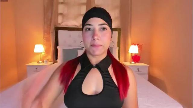 Image 6 of sofiabosch Stream on Chaturbate on 2 months ago