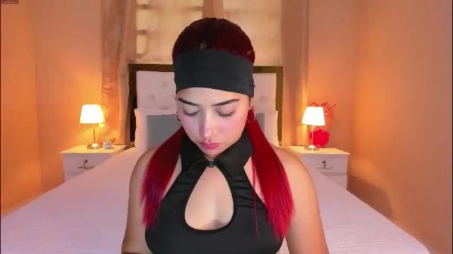 Image 8 of sofiabosch Stream on Chaturbate on 2 months ago