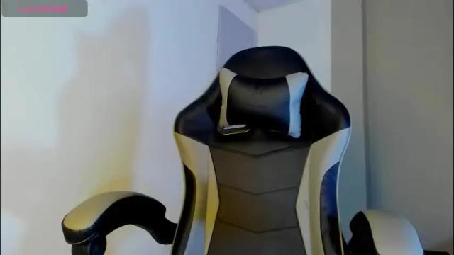 Image 2 of sofiabrouw Stream on Chaturbate on 2 months ago