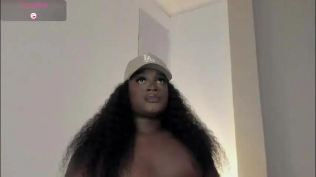 Image 3 of sofiabrouw Stream on Chaturbate on 1 month ago