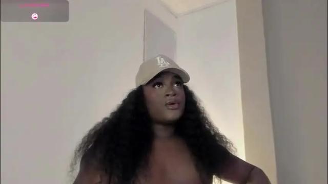 Image 4 of sofiabrouw Stream on Chaturbate on 1 month ago