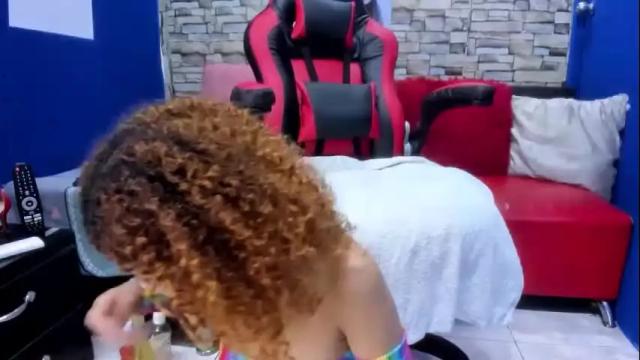 Image 3 of sofiacastillo01 Stream on Chaturbate on 12 months ago