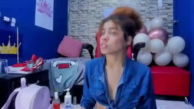 Image 6 of sofiacastillo01 Stream on Chaturbate on 12 months ago