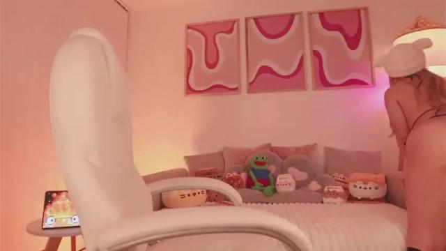 Image 3 of sofiacastillo_ Stream on Chaturbate on 14 months ago