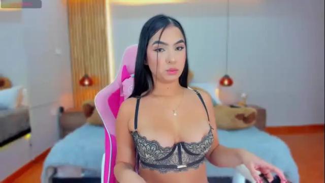 Image 2 of sofiacortez Stream on Chaturbate on 18 days ago