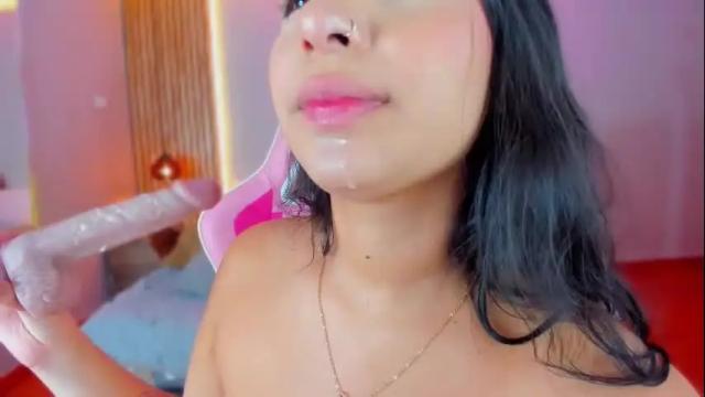 Image 4 of sofiacortez Stream on Chaturbate on 17 days ago