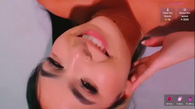 Image 4 of sofiacortez Stream on Chaturbate on 13 days ago