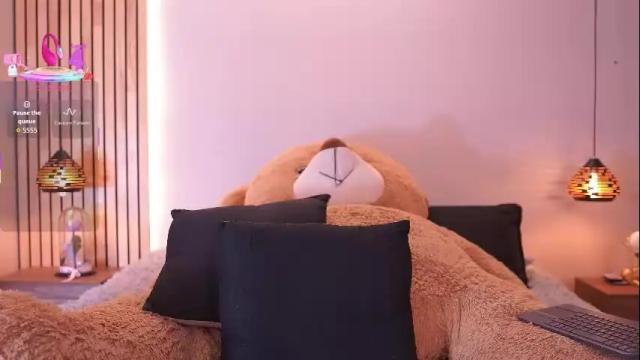 Image 2 of sofiacortez Stream on Chaturbate on 2 months ago