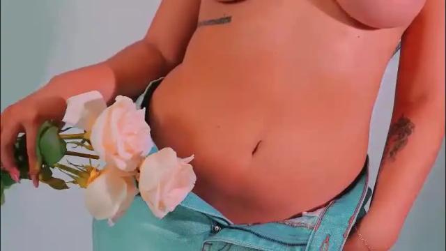 Image 10 of sofiacortez Stream on Chaturbate on 1 month ago