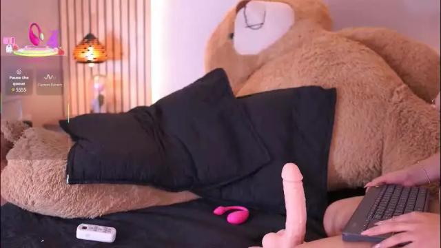 Image 11 of sofiacortez Stream on Chaturbate on 1 month ago