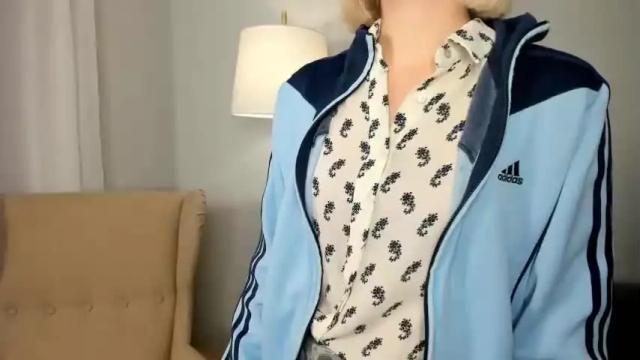Image 4 of sofiaemilia Stream on Chaturbate on 18 months ago