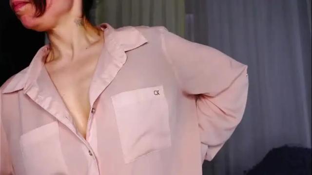 Image 8 of sofiafoster Stream on Chaturbate on 12 days ago