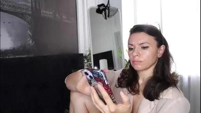 Image 4 of sofiafoster Stream on Chaturbate on 1 month ago