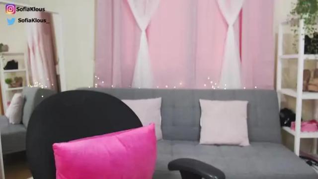 Image 7 of sofiaklous Stream on Chaturbate on 23 months ago