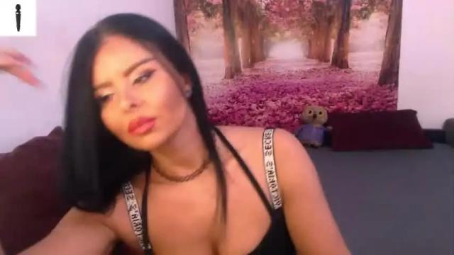Image 8 of sofialiub Stream on Chaturbate on 14 months ago