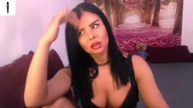 Image 2 of sofialiub Stream on Chaturbate on 14 months ago
