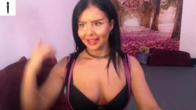 Image 12 of sofialiub Stream on Chaturbate on 14 months ago