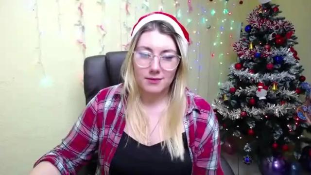 Image 8 of sofialuxx Stream on Chaturbate on 17 months ago