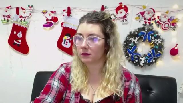 Image 7 of sofialuxx Stream on Chaturbate on 16 months ago
