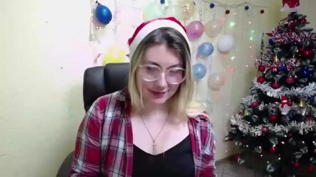 Image 12 of sofialuxx Stream on Chaturbate on 16 months ago