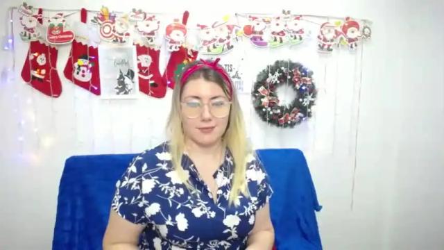 Image 12 of sofialuxx Stream on Chaturbate on 16 months ago