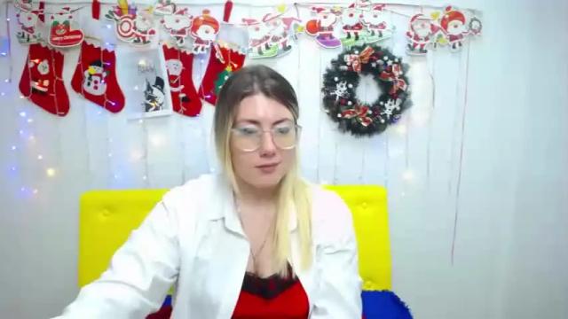 Image 7 of sofialuxx Stream on Chaturbate on 16 months ago
