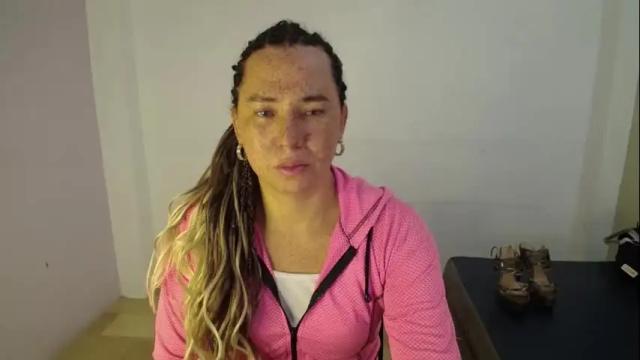 Image 3 of sofiamadisson Stream on Chaturbate on 1 month ago