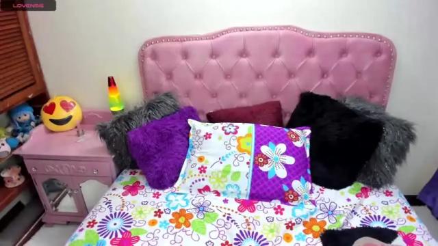 Image 4 of sofiamarlow Stream on Chaturbate on 14 months ago