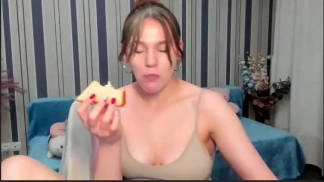 Image 2 of sofianashh Stream on Chaturbate on 2 months ago