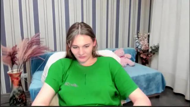 Image 6 of sofianashh Stream on Chaturbate on 2 months ago