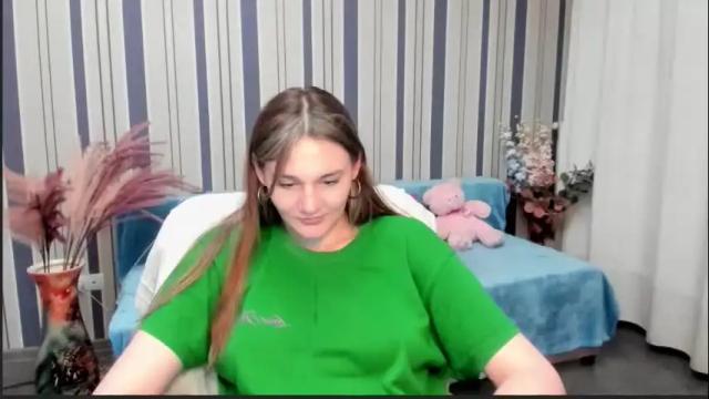 Image 7 of sofianashh Stream on Chaturbate on 2 months ago