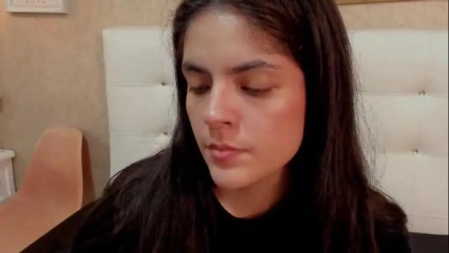 Image 2 of sofianesvat1 Stream on Chaturbate on 4 days ago