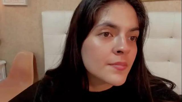 Image 4 of sofianesvat1 Stream on Chaturbate on 4 days ago
