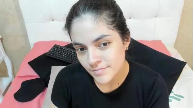Image 8 of sofianesvat1 Stream on Chaturbate on 1 month ago