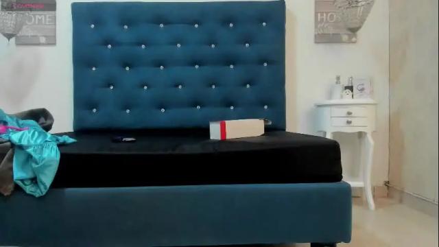 Image 4 of sofianesvat1 Stream on Chaturbate on 24 days ago
