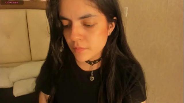 Image 10 of sofianesvat1 Stream on Chaturbate on 19 days ago