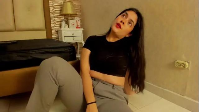 Image 4 of sofianesvat1 Stream on Chaturbate on 15 days ago