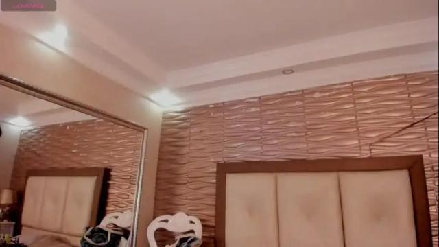 Image 2 of sofianesvat1 Stream on Chaturbate on 2 months ago