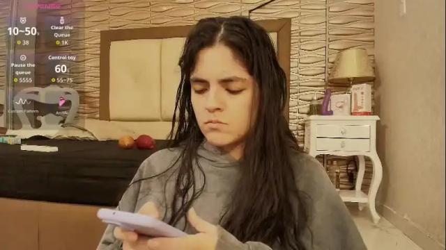 Image 3 of sofianesvat1 Stream on Chaturbate on 1 month ago