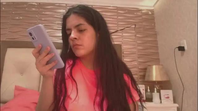 Image 2 of sofianesvat1 Stream on Chaturbate on 7 days ago