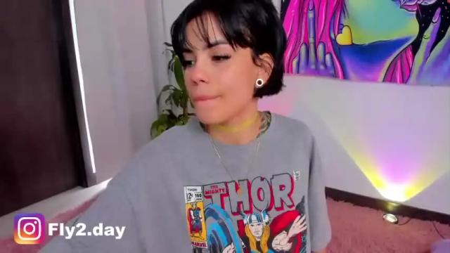 Image 8 of sofiareyess Stream on Chaturbate on 16 months ago