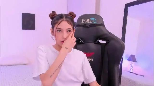 Image 2 of sofiarouge_ Stream on Chaturbate on 1 month ago