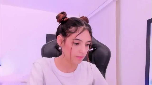 Image 7 of sofiarouge_ Stream on Chaturbate on 1 month ago